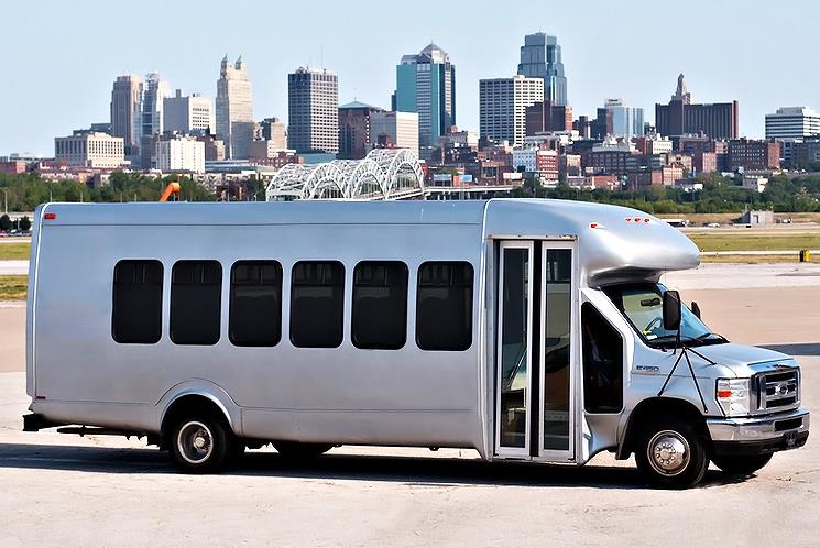 Party Bus Leavenworth, KS